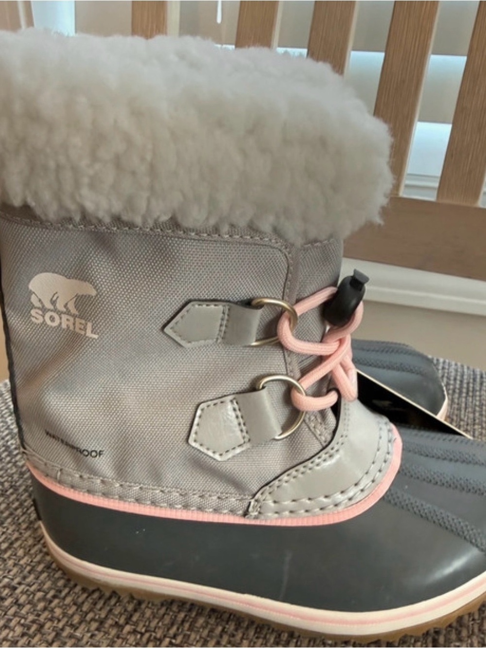 Sorel Kids' Grey and Pink Winter Boot Sorel Yoot pac boots size 12 New